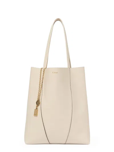Chloé Spin Leather Shoulder Bag In Sand