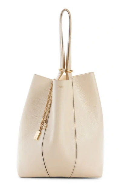 Chloé Spin Leather Tote In Sweet Beige