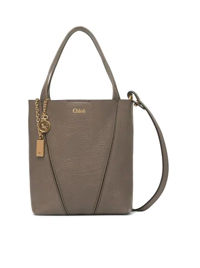 Chloé Spin Small Tote Bag In Grainy Leather In Gray
