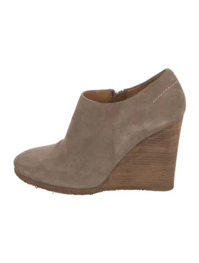 Pre-owned Chloé Suede Boots In Green