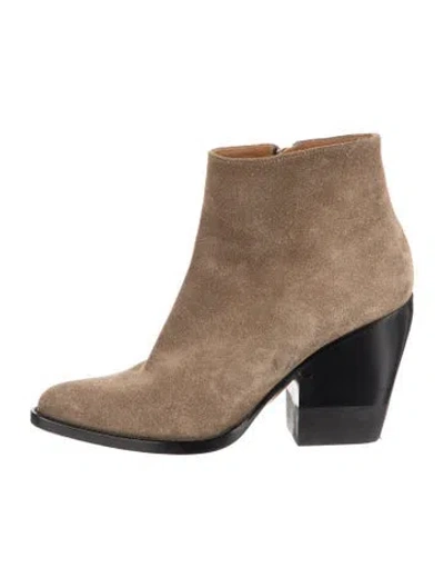 Pre-owned Chloé Suede Boots In Neutral