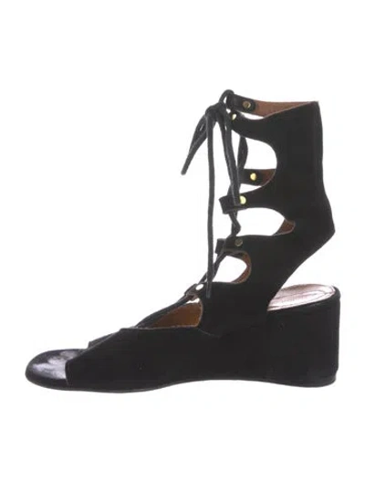 Pre-owned Chloé Suede Cutout Accent Gladiator Sandals In Black