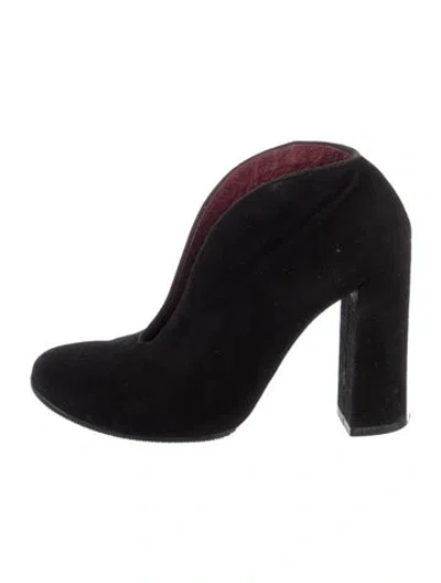 Pre-owned Chloé Suede Pumps In Black
