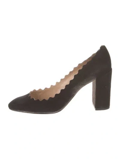 Pre-owned Chloé Suede Scalloped Accent Pumps In Black