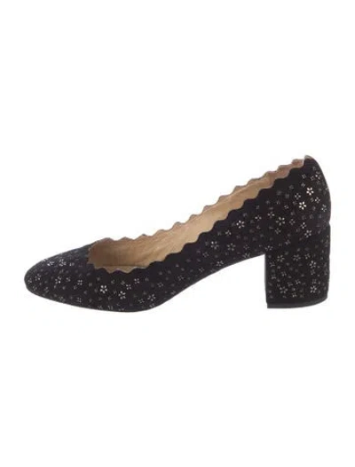 Pre-owned Chloé Suede Scalloped Accent Pumps In Black