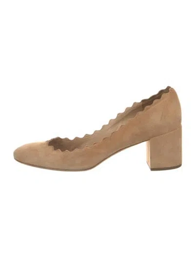 Pre-owned Chloé Suede Scalloped Accent Pumps In Neutral