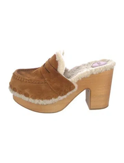 Pre-owned Chloé Suede Slides In Neutral