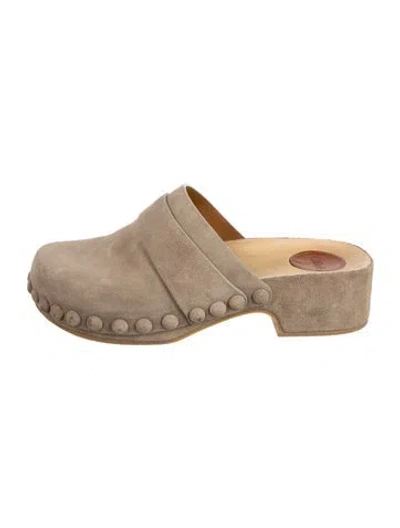 Pre-owned Chloé Suede Studded Accents Mules In Neutral