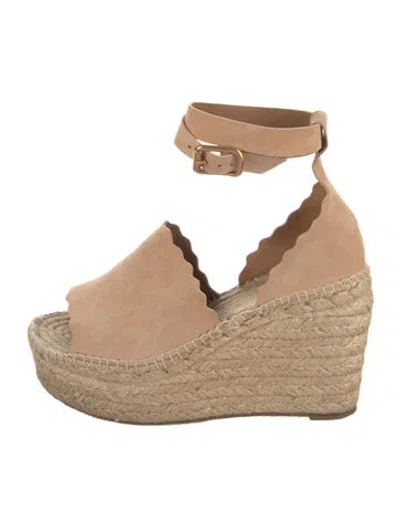 Pre-owned Chloé Suede Whipstitch Trim Pumps In Neutral