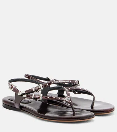 Chloé Susanna Studded Leather Thong Sandals In Burgundy