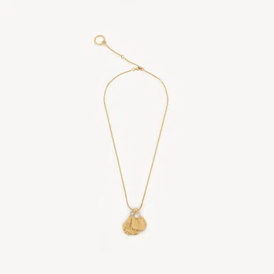Chloé Flower Pendant Necklace In Gold