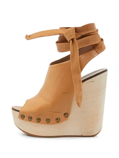 Pre-owned Chloé Tie-fastening Wedge Sandals In Neutral