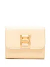 Chloé Tri-fold Leather Wallet In Yellow