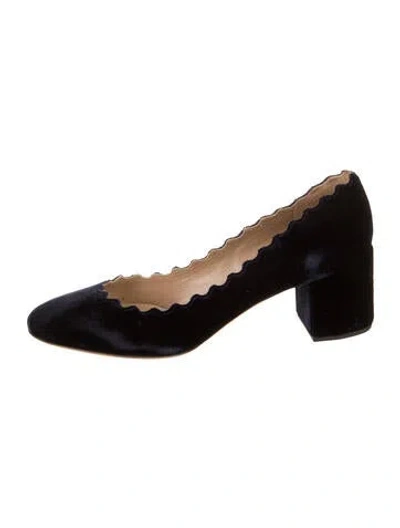 Pre-owned Chloé Velvet Scalloped Accent Pumps In Black