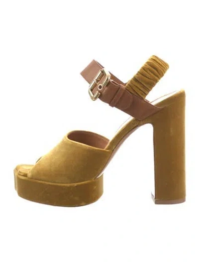 Pre-owned Chloé Velvet Slingback Pumps In Yellow
