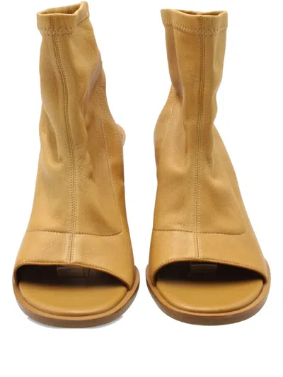 Pre-owned Chloé Vintage Cut-out Block-heel Boots In Brown