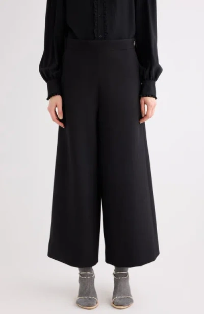Chloé Virgin Wool Crêpe Crop Wide Leg Trousers In Black
