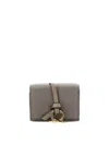 Chloé Porte-cartes Et Monnaie Alphabet En Cuir Grainé Femme Gris Taille Onesize 100% Cuir De Veau