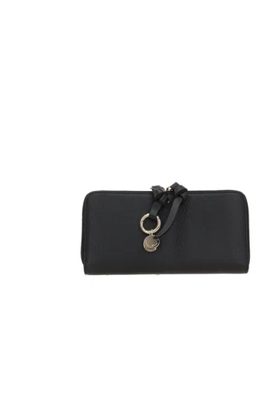 Chloé Logo Zipper Wallet In Black