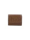 Chloé Tri-fold Logo Wallet In Brown