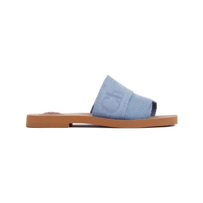 Chloé Woody Embroidered Logo Flat Sandals In Blue