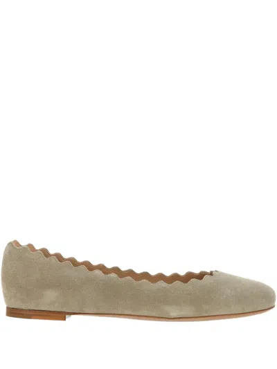 Chloé Wavy Edges Lauren Ballerina In Neutral