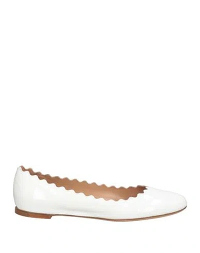 Chloé Lauren Scalloped Leather Ballerina Flats In White