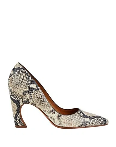 Chloé Woman Pumps Cream Size 6 Leather In White