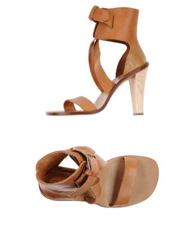 Chloé Woman Sandals Brown Size 7.5 Calfskin