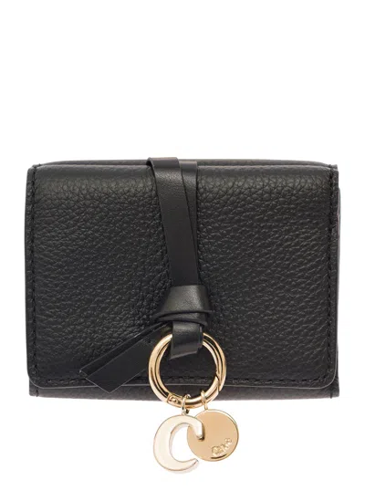 Chloé Women 'alphabet' Black Tri-fold Wallet With Charm And Leather Link In Grainy Leather Woman In Multi