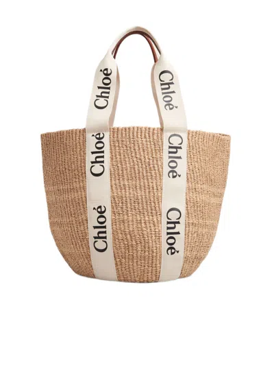 Chloé Textured Woven Carryall With Embossed Leather Patch In Neutrals