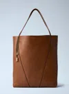 Chloé Women Small Spin Handbag In Brown