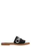 Chloé Woody Linen Flat Sandals In Black