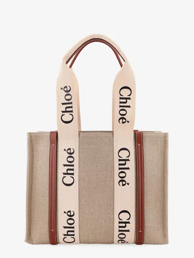 Chloé Woody Linen Shoulder Bag With Logo Lettering On The Front In Sand