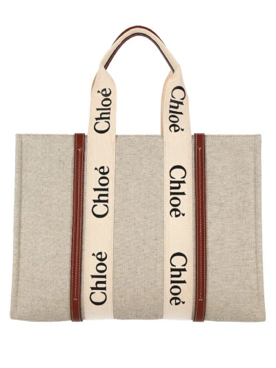 Chloé Woody Logo Tape Large Tote Bag In Grey