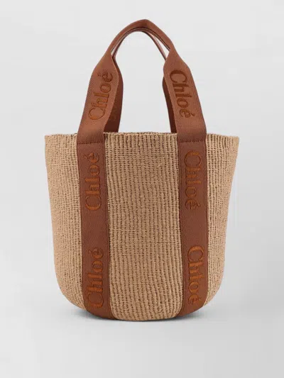 Chloé Woody Raffia Logo Handle Shoulder Bag In Brown
