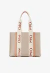 Chloé Woody Raffia Tote Bag In Sand