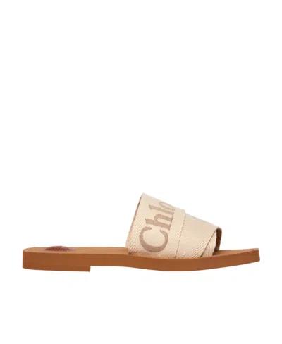 Chloé X High Summer Woody Embroidered Logo Flat Sandals In Neutral