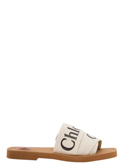 CHLOÉ CHLOÉ 'WOODY' WHITE SANDALS WITH LOGO IN CANVAS WOMAN