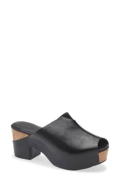 Chocolat Blu Gamma Peep Toe Platform Slide Sandal In Multi