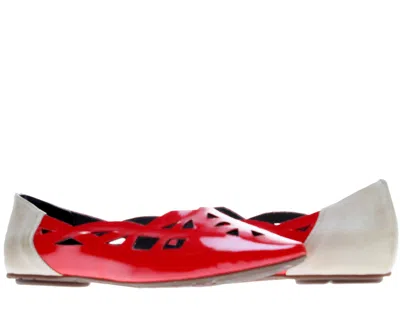 Chocolat Blu Glory Flat Red Women's Shoes