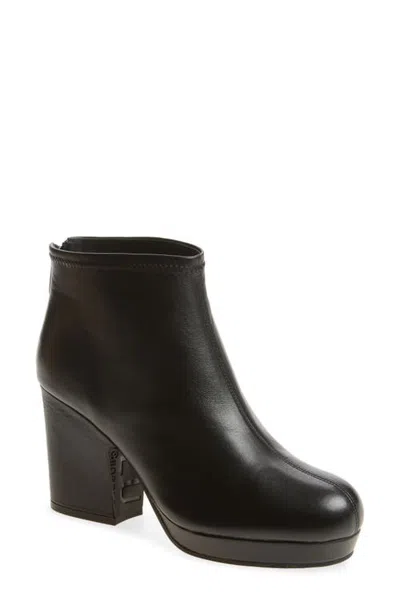 Chocolat Blu Isa Leather Bootie In Black Leather