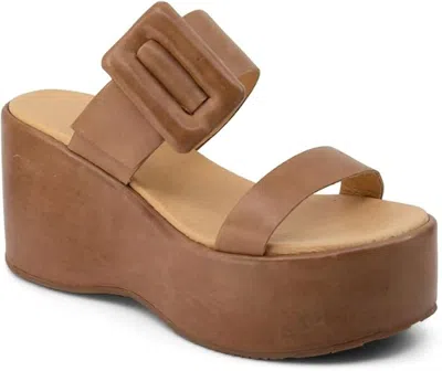 Chocolat Blu Women's Kiara Sandal In Camel In Brown