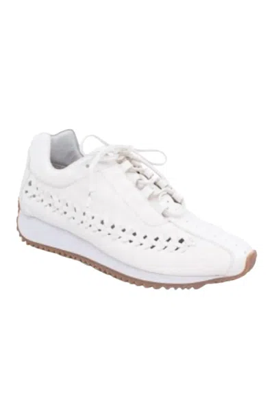 Chocolat Blu Women's Move Seville Sneakers In White
