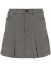 Chocoolate Check-pattern Mini Skirt In 黑色
