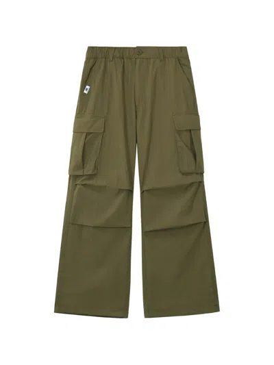 Chocoolate Pleated-detail Cargo Pants In Green