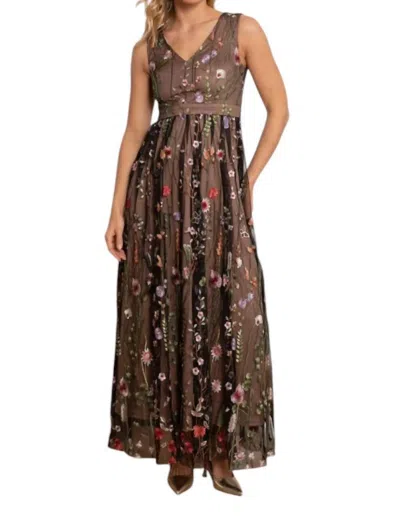 Choklate Paris Embroidered Floral Dress In Black