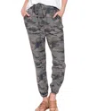 Chris & Carol Army Printed Pants In Camo In Multi