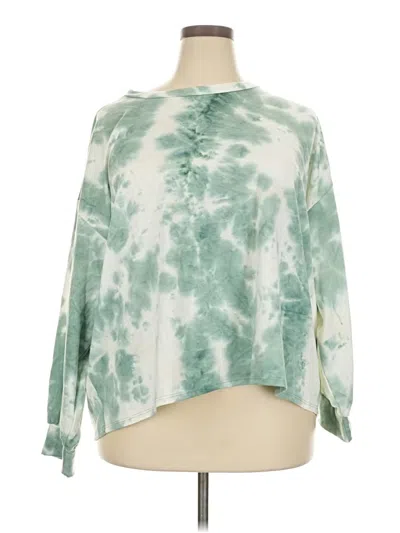 Pre-owned Chris & Carol Long Sleeve T-shirt In Green
