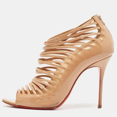 Pre-owned Christian Louboutin Beige Patent Leather Gortik Ankle Boots 39.5
